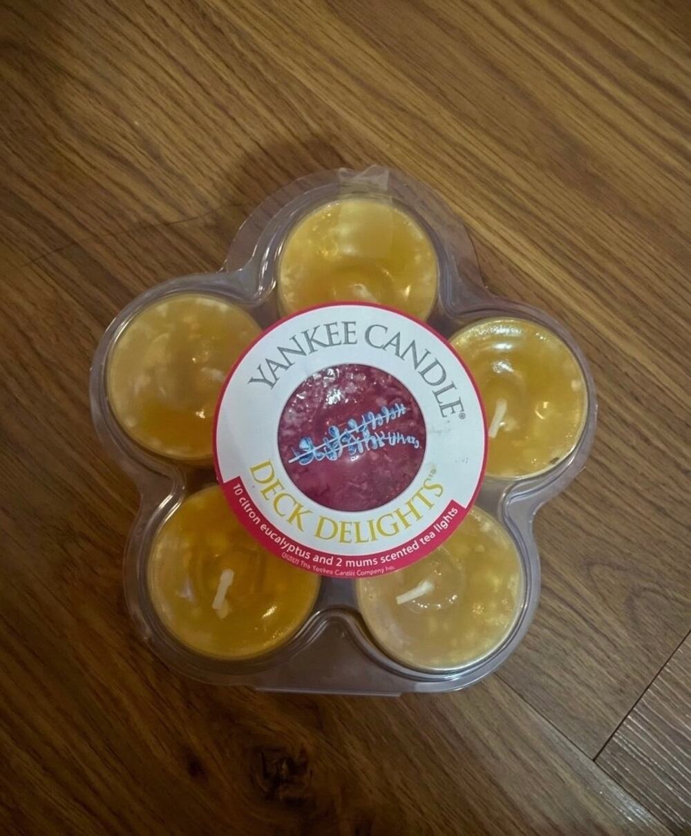 Vintage Yankee Candle Deck Delights Citron Eucalyptus & Mums Tea Lights 12 Pack